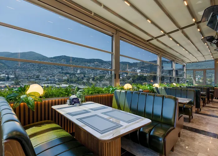 Lilium Hotel & Suites
