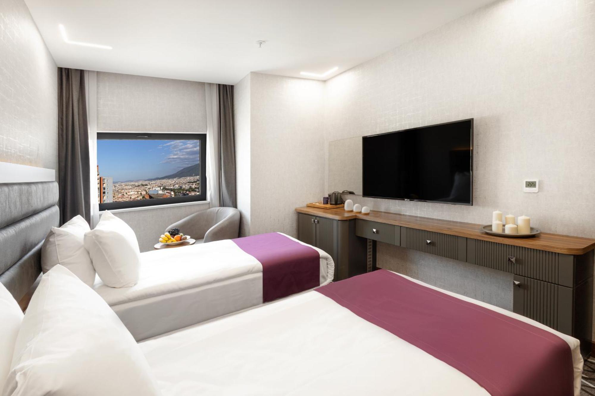 Hotel Lilium & 4*